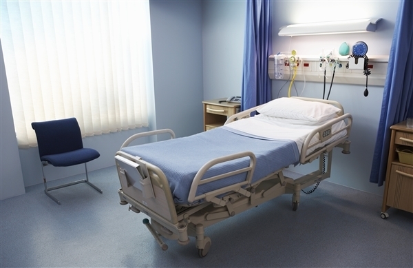 全球首例！单孔机器人为13岁患者精准切除肿瘤