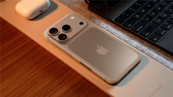 苹果iPhone 17全系涨价没跑了！