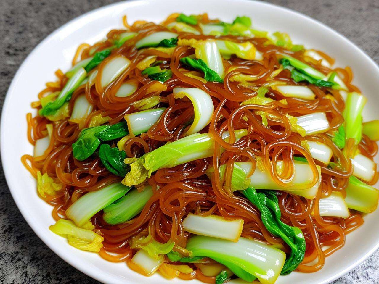线粉粉条炒白菜的美味秘籍,简单几步教你轻松搞定!