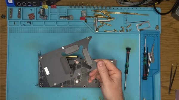 魔改翻车！改装后的RTX 4090 48GB彻底报废：完全无法修复