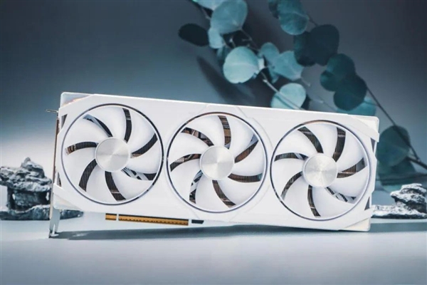 系列新作！《四海兄弟：故乡》耕升RTX 5070 Ti 踏雪 OC 2.0回溯黑手党原点