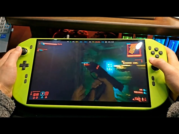 手工打造RTX 4090掌机!120帧运行3A大作:GPU温度只有72°C