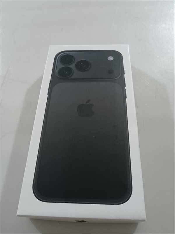 iPhone 17 Pro还没发布就被抄！山寨机比真机提前现身：搭载Android