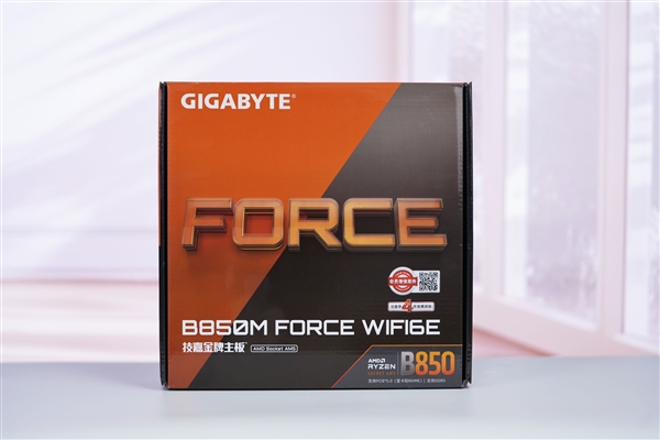 电竞风拉满！技嘉战鹰B850M FORCE WIFI6E主板图赏