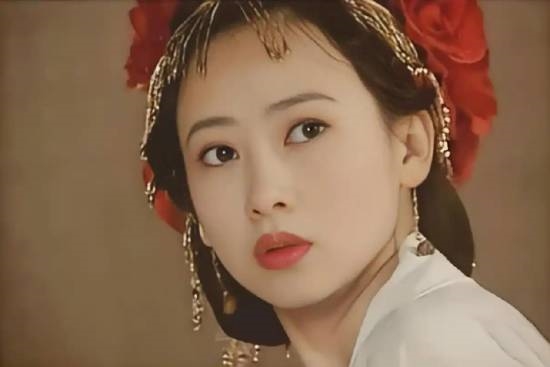 时隔25年：56岁翁虹再扮《春光灿烂猪八戒》猫妖妙妙