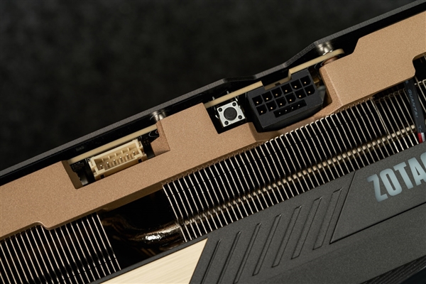 索泰GeForce RTX 5090 D v2 系列显卡正式发布