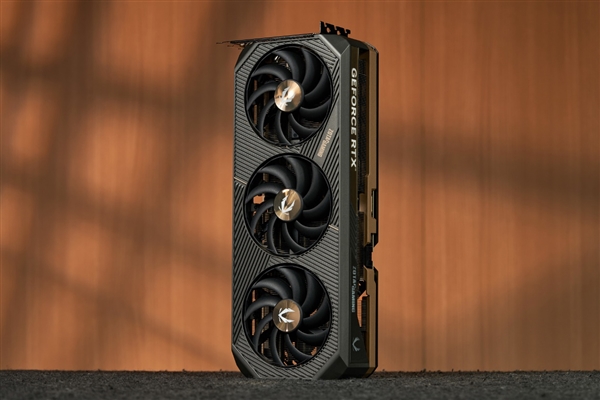 索泰GeForce RTX 5090 D v2 系列显卡正式发布