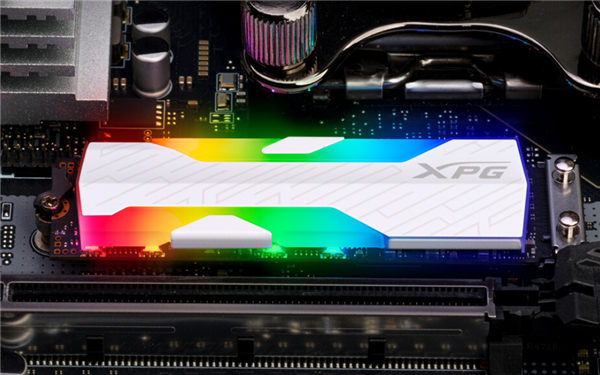威刚XPG推出SPECTRIX S65G PCIe 4.0 SSD：最高可选2TB 搭配了RGB散热器
