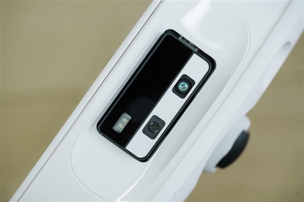 100℃沸腾洗拖布！石头P20 Ultra Plus自清洁扫拖机器人图赏