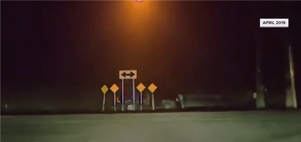 马斯克吹过的牛 特斯拉现在要用17亿来还债了