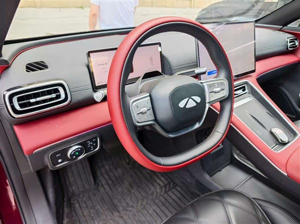 好饭不怕晚！奇瑞风云A9L试驾：油耗、舒适、智能化全无短板