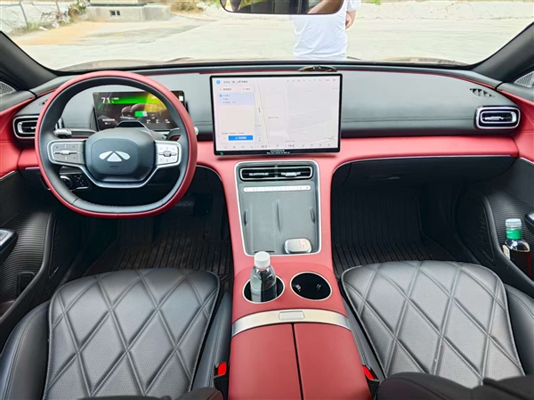 好饭不怕晚！奇瑞风云A9L试驾：油耗、舒适、智能化全无短板