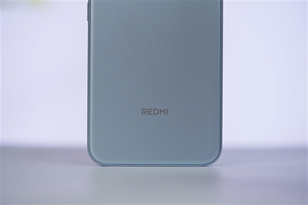 REDMI首款卫星通信手机！REDMI Note 15 Pro+图赏