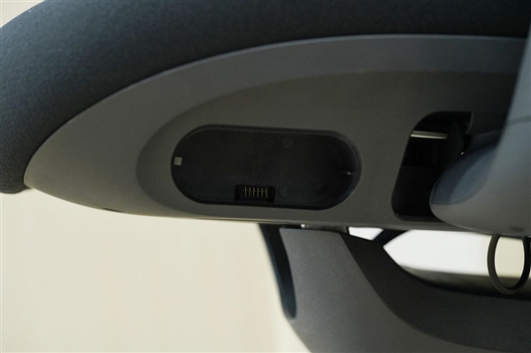 全球首款动态人体工学椅！清闲Libernovo图赏