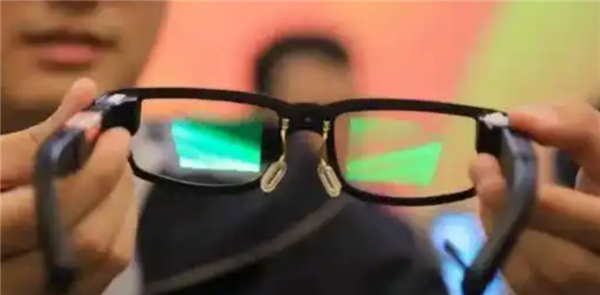 AR 技术路线之争 一拖二方案为什么最有潜力