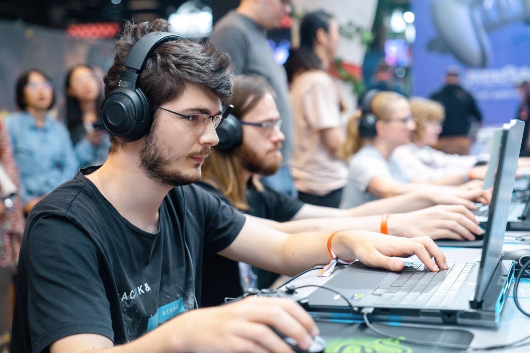 国产生存游戏《山外山》科隆首秀 海外玩家反响热烈