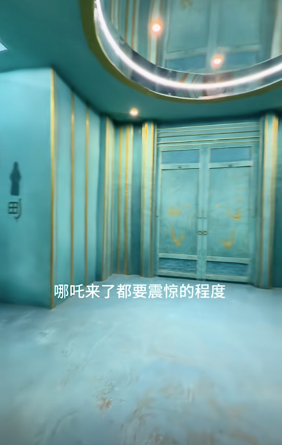 哪吒来了都分不清！浙江湖州景区一厕所高度还原玉虚宫引惊叹