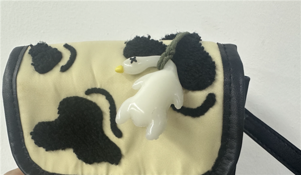 这些没用的小东西 正成为年轻人的“续命神器”