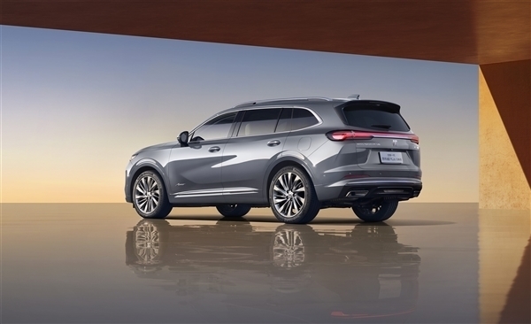 合资燃油发力！别克昂科威PLUS限时一口价：16.99万买中型SUV