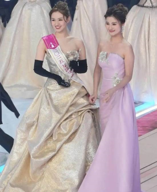 2025香港小姐前三强出炉 26岁博士生陈咏诗惊艳夺冠