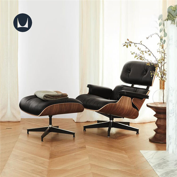 成都车展上的车企卖车有多拼 追到隔壁展台也要我留资