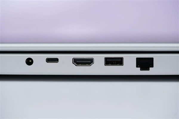 锐龙9 9850HX仅7999元！七彩虹MEOW橘宝R16 Ultra游戏本图赏