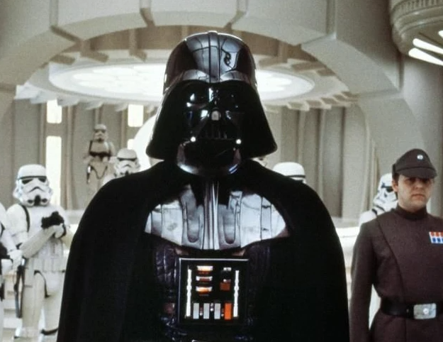 《星球大战》天行者光剑道具拍出365万美元天价 创同系之最