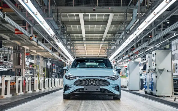 120km/h时速实测能跑572公里！全新奔驰CLA纯电版下线：续航866公里