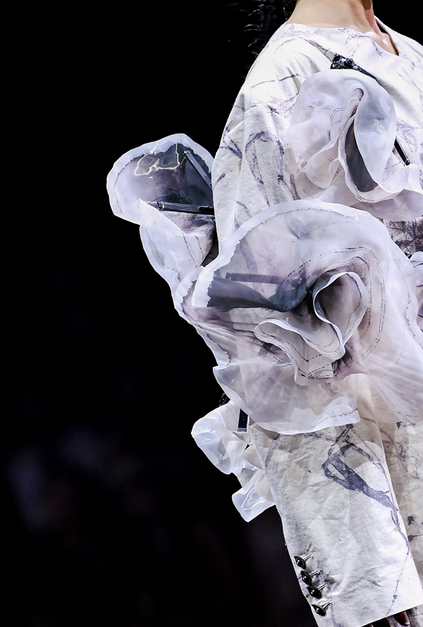 siyun huang · 黄斯赟：时尚+艺术+科技，让中华文化持续言说