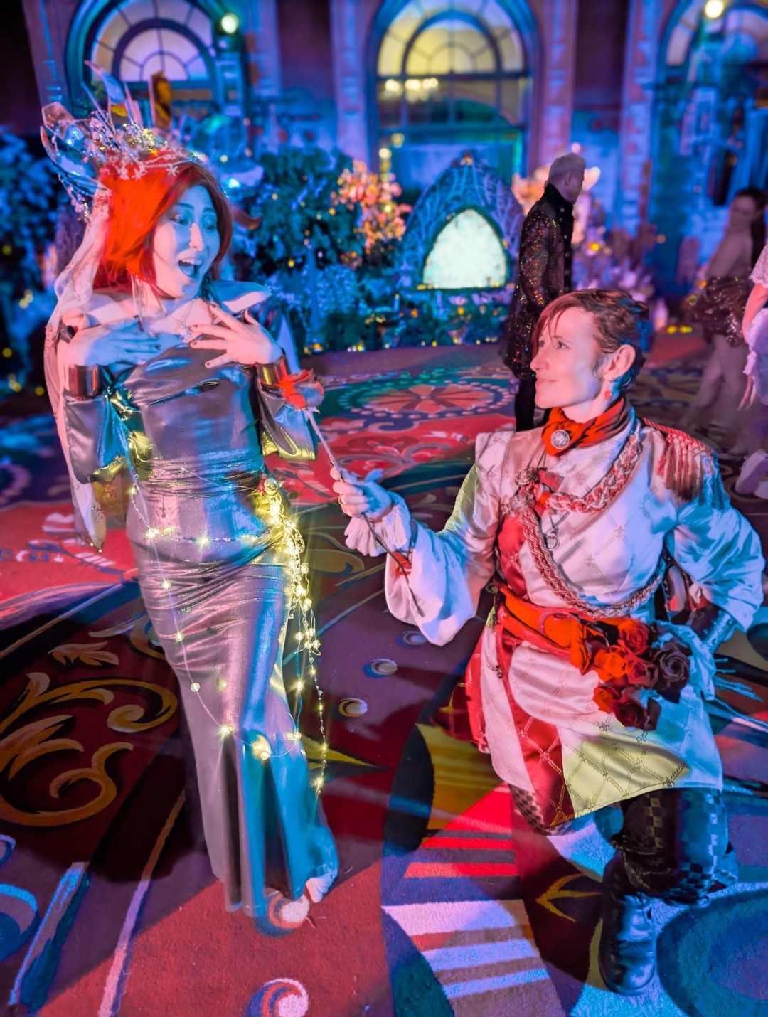 太带派了！《羊蹄山之魂》女主演员分享化装舞会美照