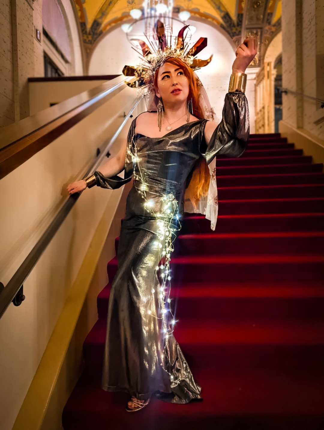 太带派了！《羊蹄山之魂》女主演员分享化装舞会美照